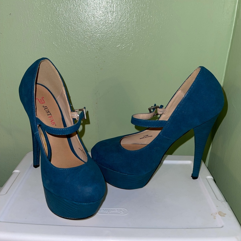 Cute pumps - Picture 3 of 4